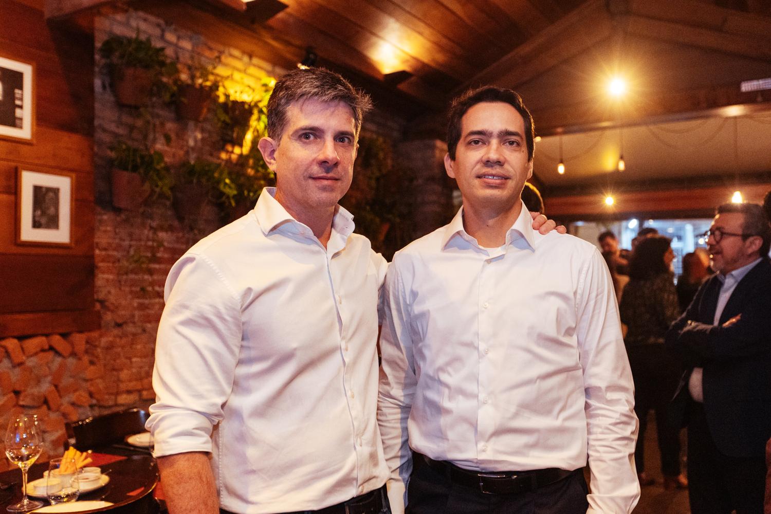 Convidados posam para foto
